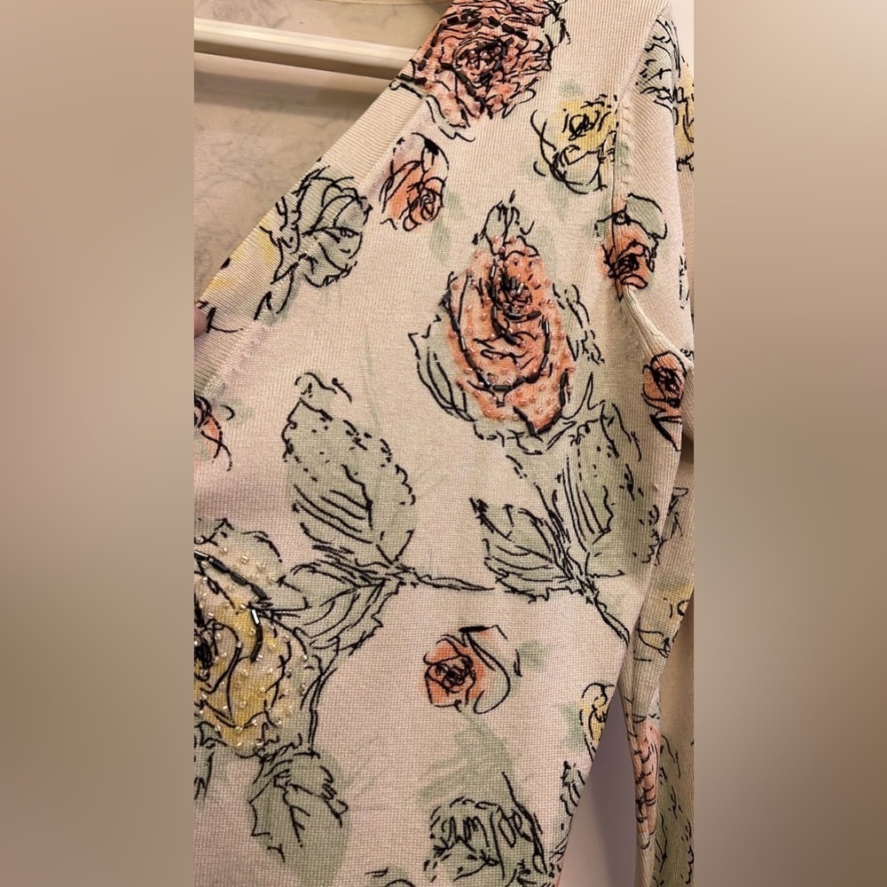 Floral Button-Up Women's Top - Picture 3 of 3